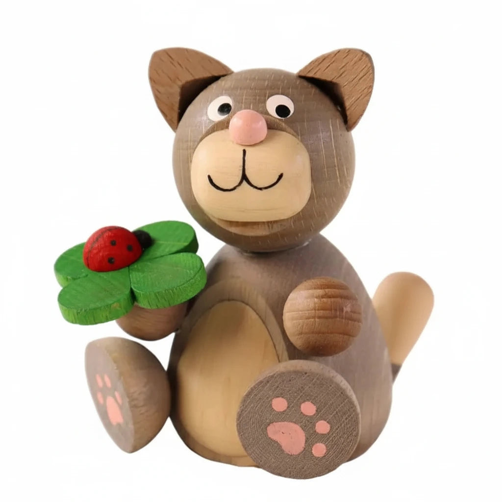 Lucky Cat Tapsi with Clover