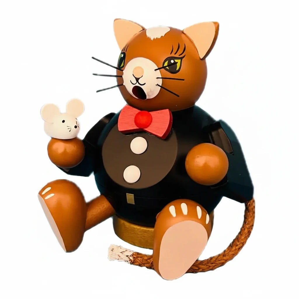 Smoker Cat with Mouse