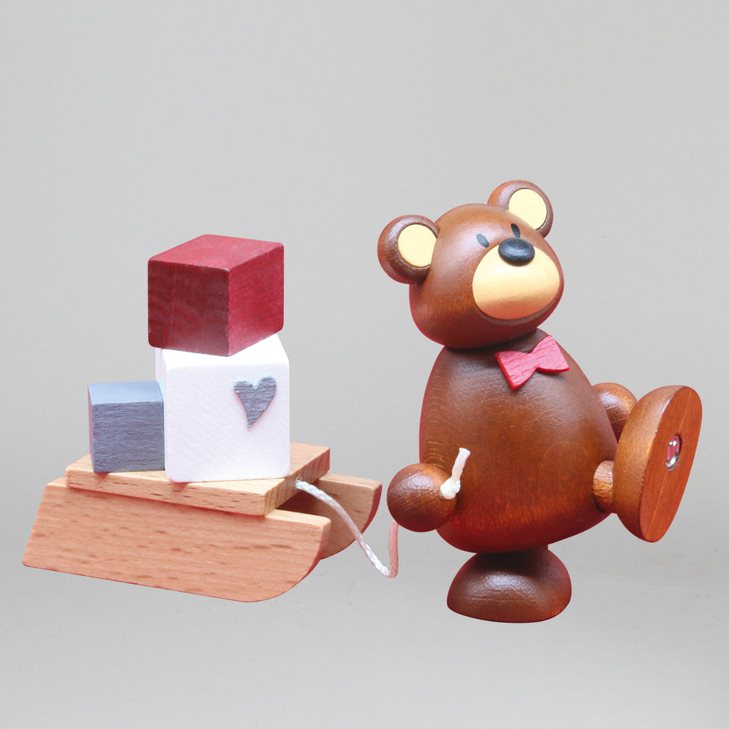 Bärnd with Gift Sleigh