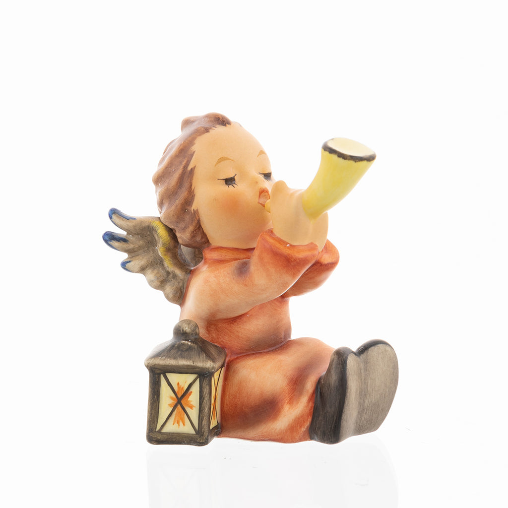 Hum 359 – Sitting Angel with Horn