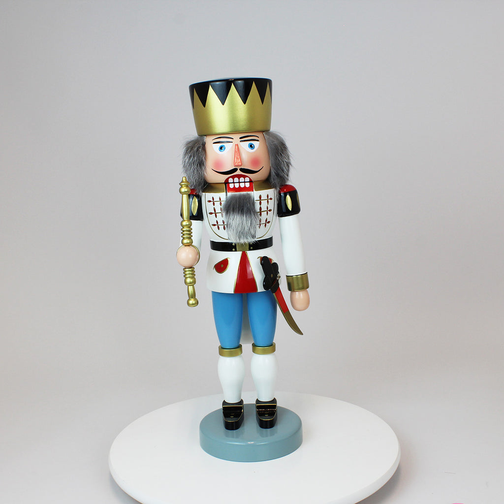 Big King Nutcracker White