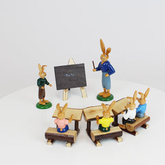 Small Easter Bunny School – Teacher and Five Students
