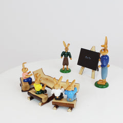 Small Easter Bunny School – Teacher and Five Students
