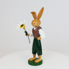 Easter Bunny with Daisy