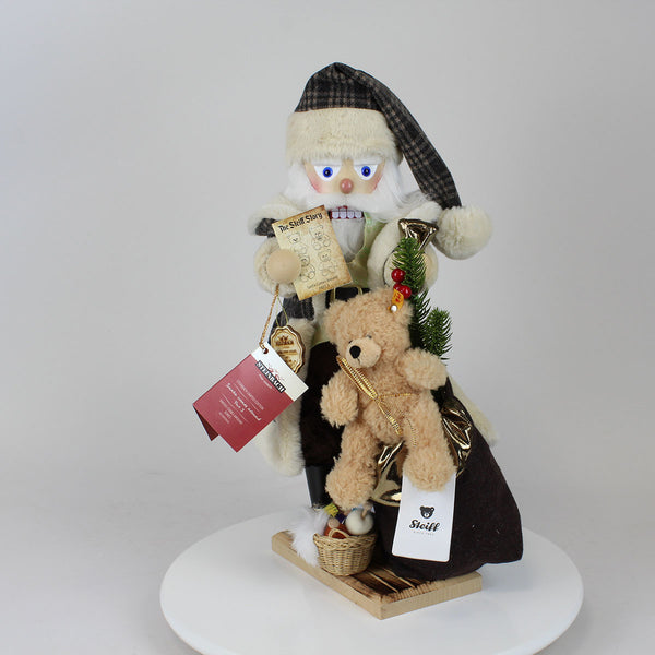 SANTA COMES AROUND - Part 3 | Steinbach Nutcracker – Official