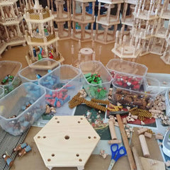 Two-level-Pyramid – Nativity Scene colorful